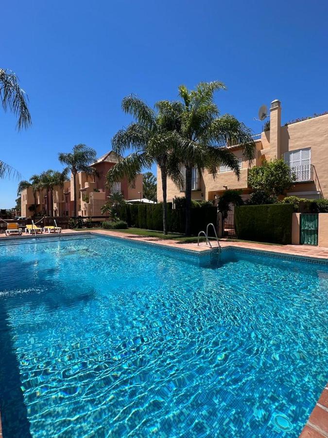 Halo - Amazing 4br Townhouse With Jacuzzi And Big Terrace Apartment