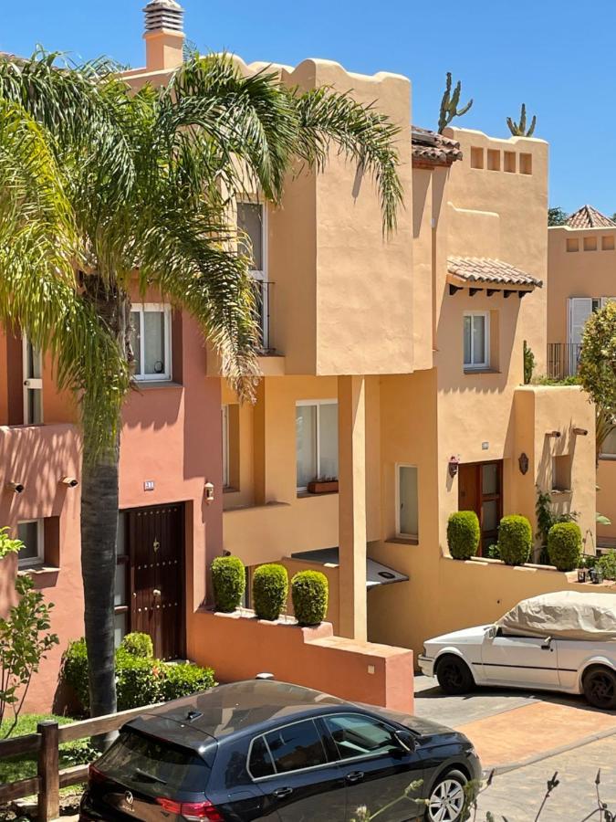 Halo - Amazing 4br Townhouse With Jacuzzi And Big Terrace Marbella